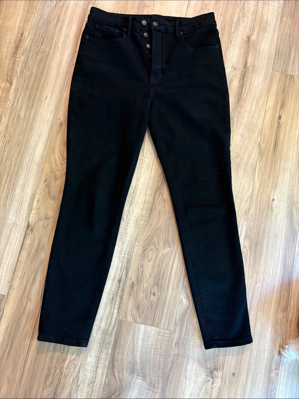 Good American Black Skinny High-Rise Button-Fly Jeans